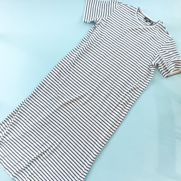 Theory Clinton White Black Striped Midi Easy Tee Knit Dress Size Medium Loose - Picture 2 of 8